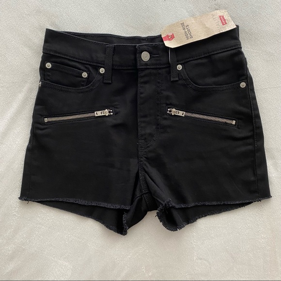 Levi’s High Rise Shorts - Picture 3 of 6